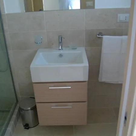 Cinzia توري سانتا سابينا